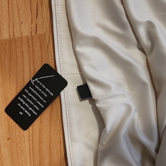 Torrid Sequnce Mini skirt - Picture 3 of 3